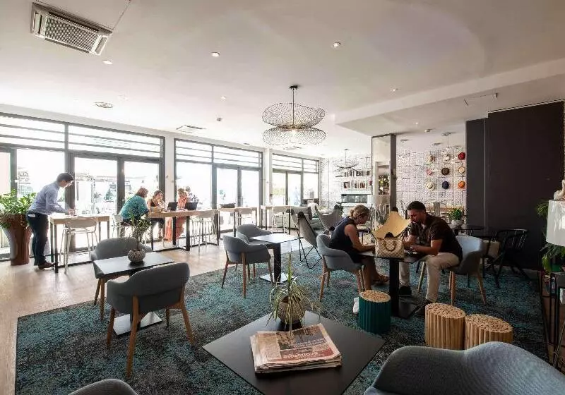 Fotos del hotel Novotel Avignon Centre:  2