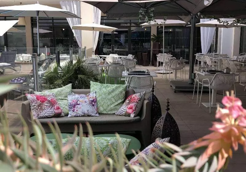 Fotos del hotel Novotel Avignon Centre:  8