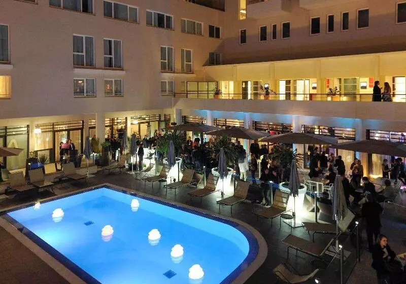 Fotos del hotel Novotel Avignon Centre:  16