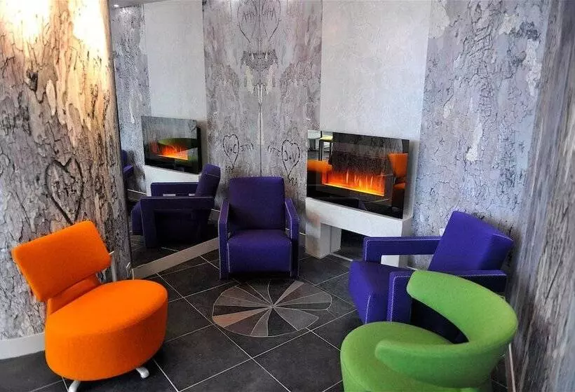 Fotos del hotel Apostrophe Hôtel:  2