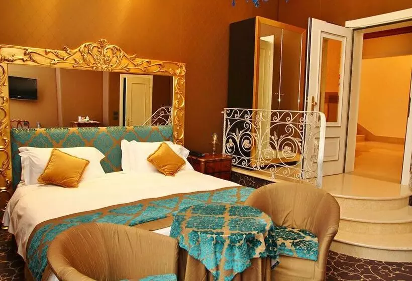 Fotos del hotel Pesaro Palace:  9