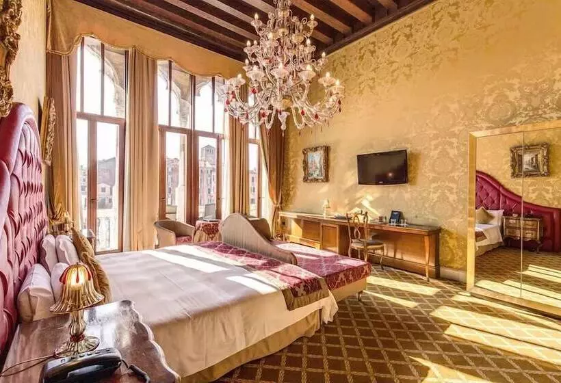 Fotos del hotel Pesaro Palace:  10