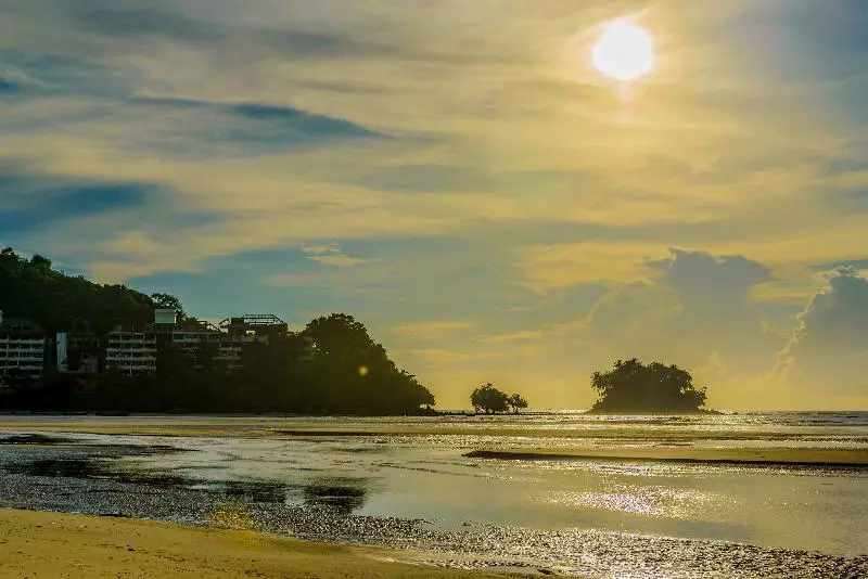 Fotos del hotel L Esprit De Naiyang Beach Resort:  22