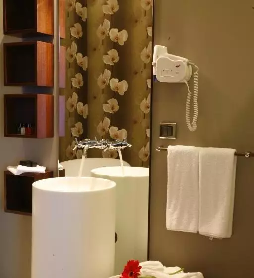 Fotos del hotel Samm Bistro Spa  Boutique Class:  9