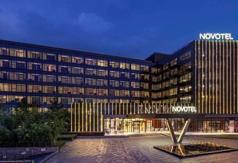 Novotel Nanjing East Suning
