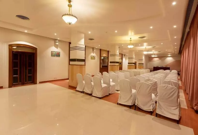 Fotos del hotel Grand  Mumbai  Ballard Estate, Fort:  2