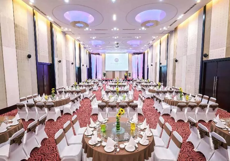 Fotos del hotel Grand Mercure Danang:  25