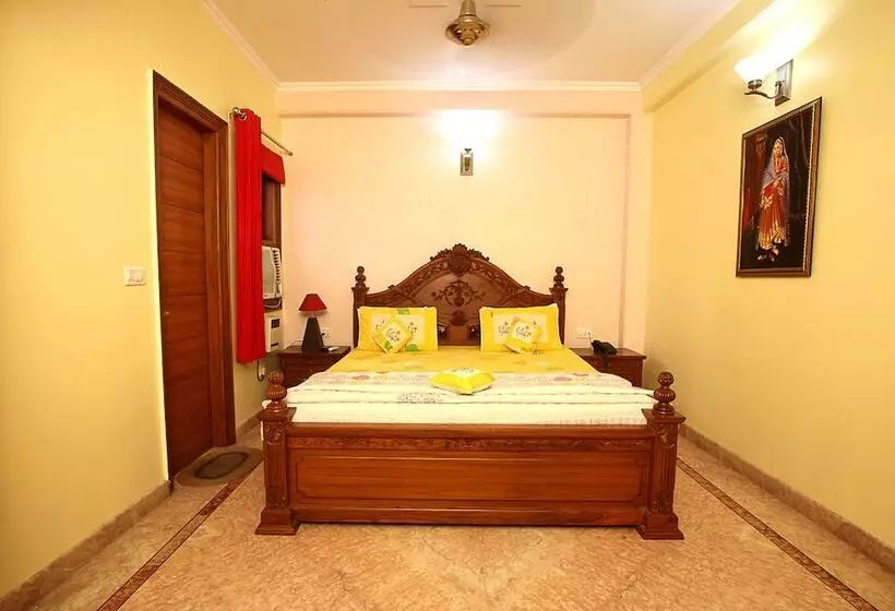 Fotos del hotel Indira International Inn:  23