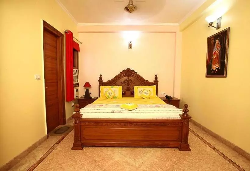 Fotos del hotel Indira International Inn:  20