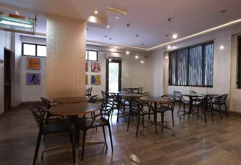 Fotos del hotel Landmark Suites:  5