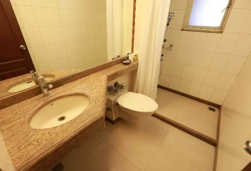 Fotos del hotel Landmark Suites:  7