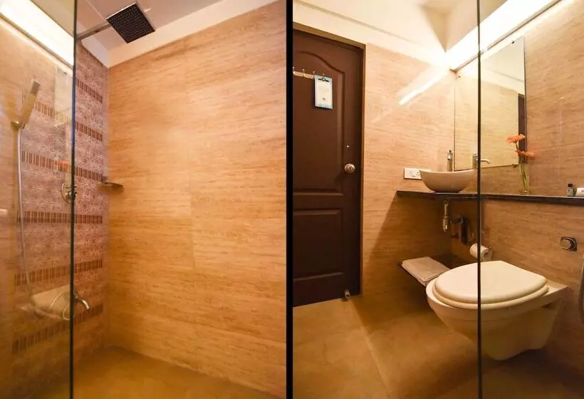 Fotos del hotel Landmark Suites:  14