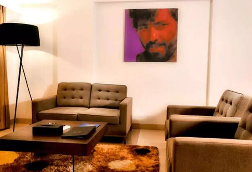 Fotos del hotel Landmark Suites:  17