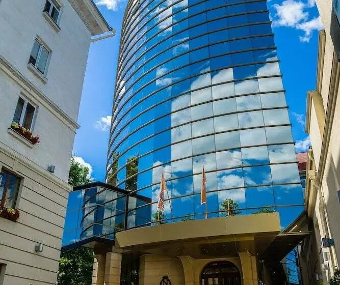 Nobil Luxury Boutique