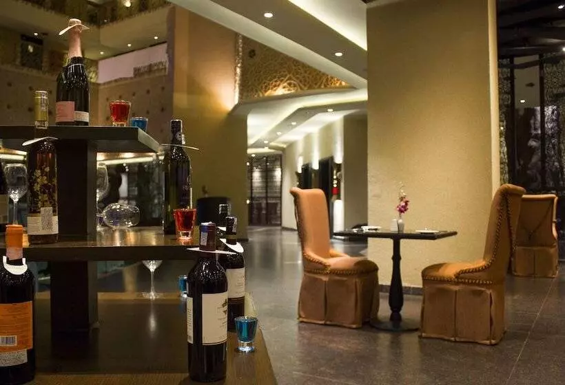 Fotos del hotel Sterlings Mac  & Suites:  4