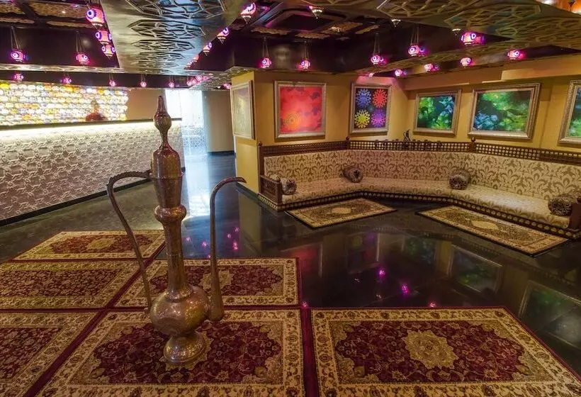 Fotos del hotel Sterlings Mac  & Suites:  3