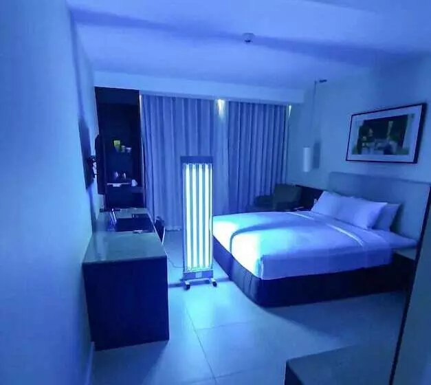 Fotos del hotel The B:  2