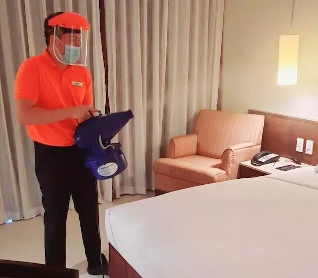 Fotos del hotel The B:  24