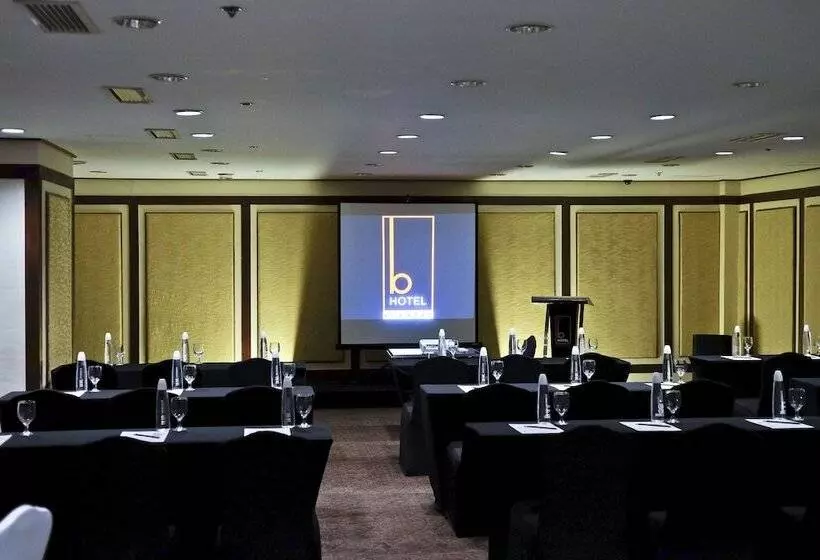 Fotos del hotel The B:  21