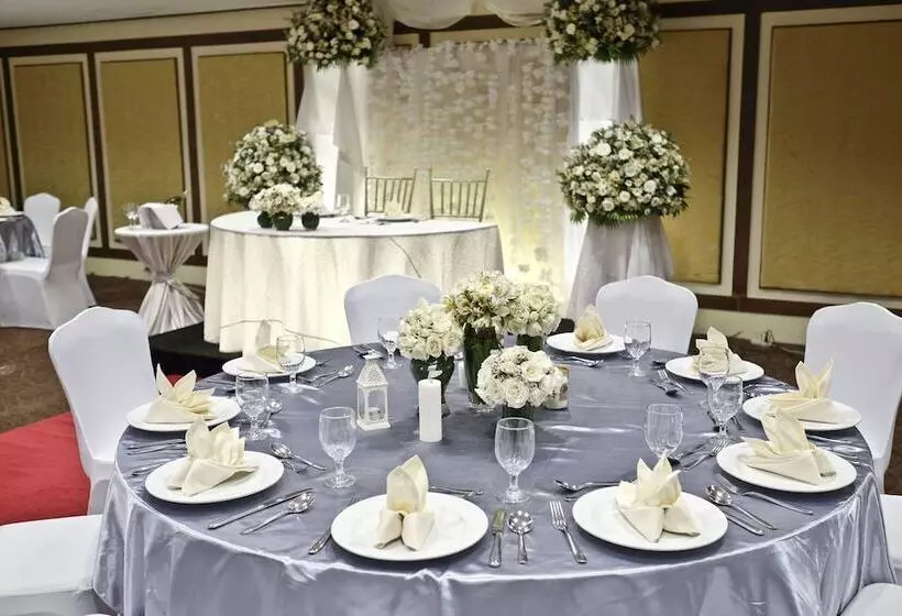 Fotos del hotel The B:  4