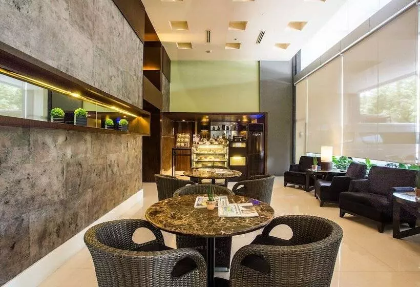 Fotos del hotel The B:  14