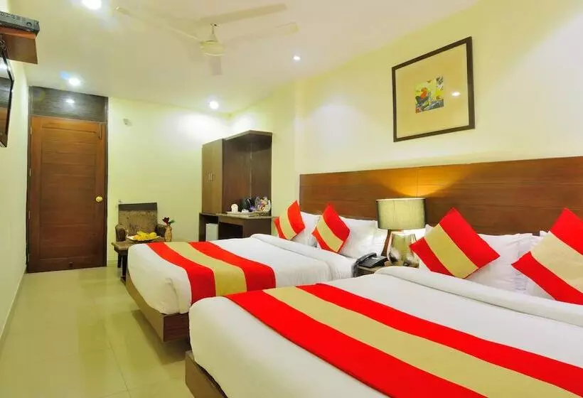 Fotos del hotel The Raj, New Delhi:  7