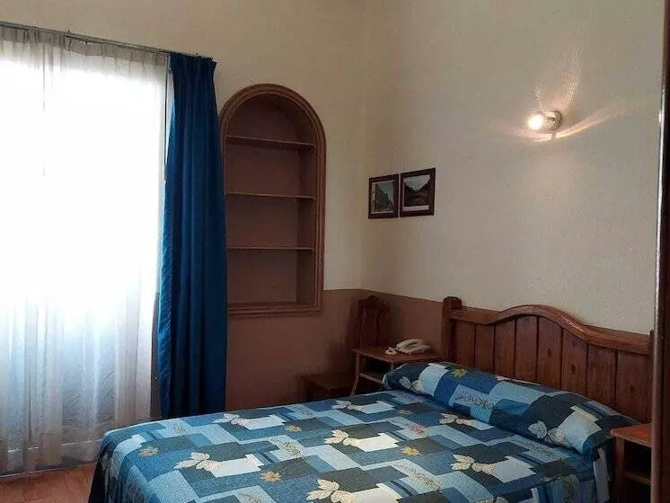 Fotos del hotel Hotel De Talavera:  5