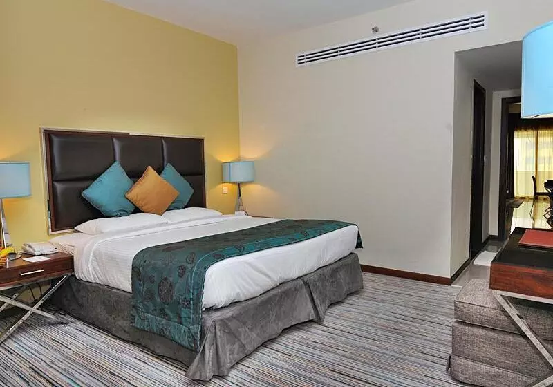 Fotos del hotel Phoenix Plaza Hotel Apartments:  21