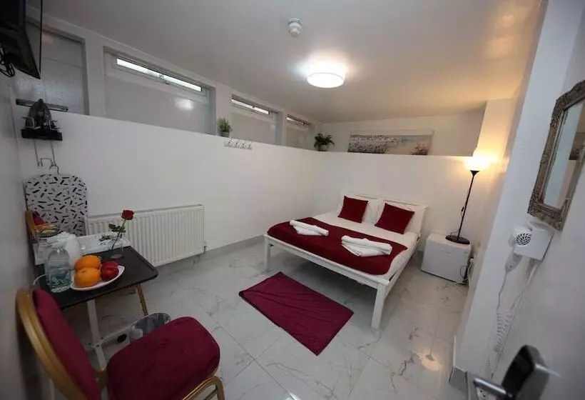 Fotos del hotel The Bridge:  16