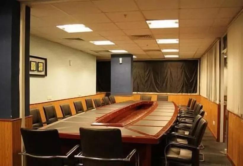 Fotos del hotel The Checkers:  7