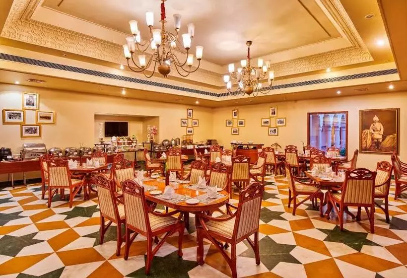 Fotos del hotel The Ummed:  11