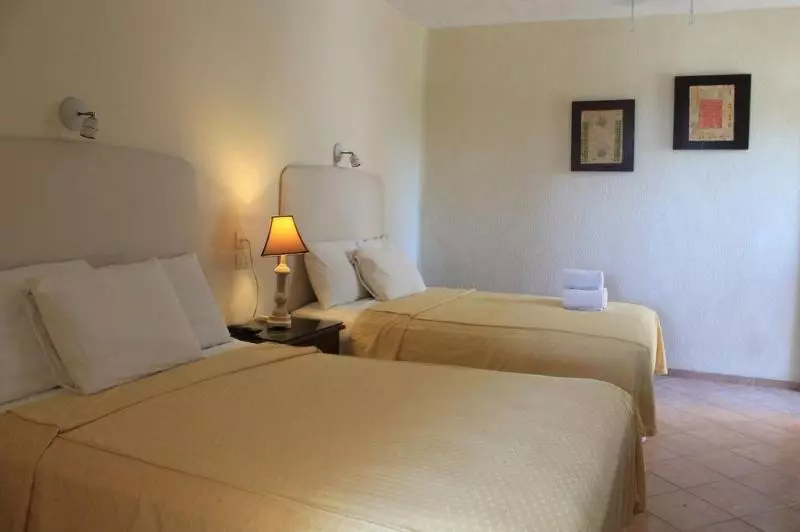 Fotos del hotel Playa La Media Luna:  2