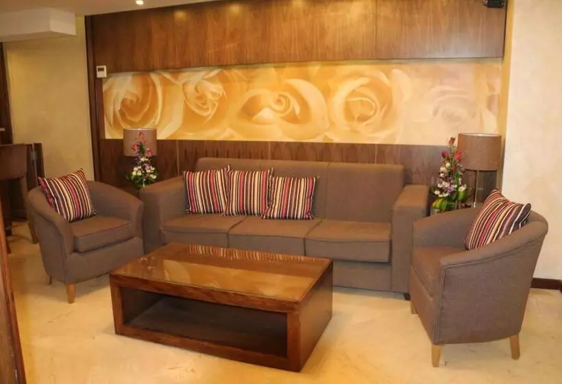 Fotos del hotel Raed Hotel Suites:  3