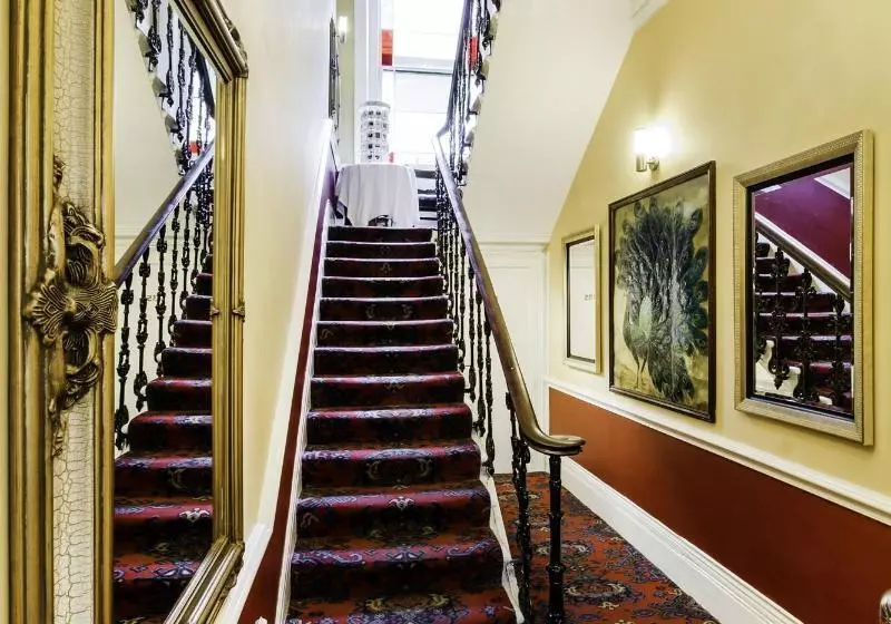 Fotos del hotel Tudor Court:  9