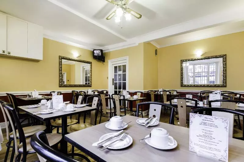 Fotos del hotel Tudor Court:  2