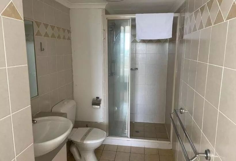 Fotos del hotel Aristocrat Apartments:  6