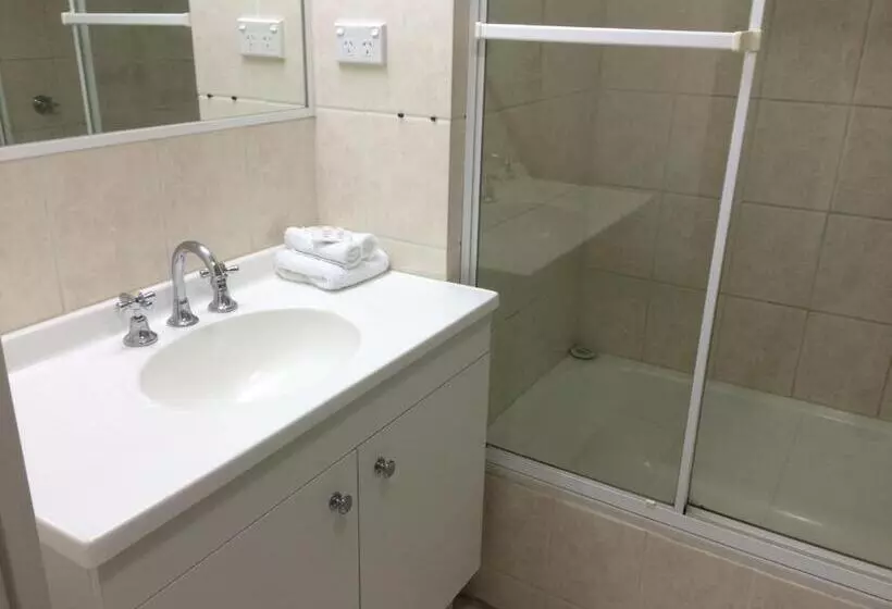 Fotos del hotel Aristocrat Apartments:  12