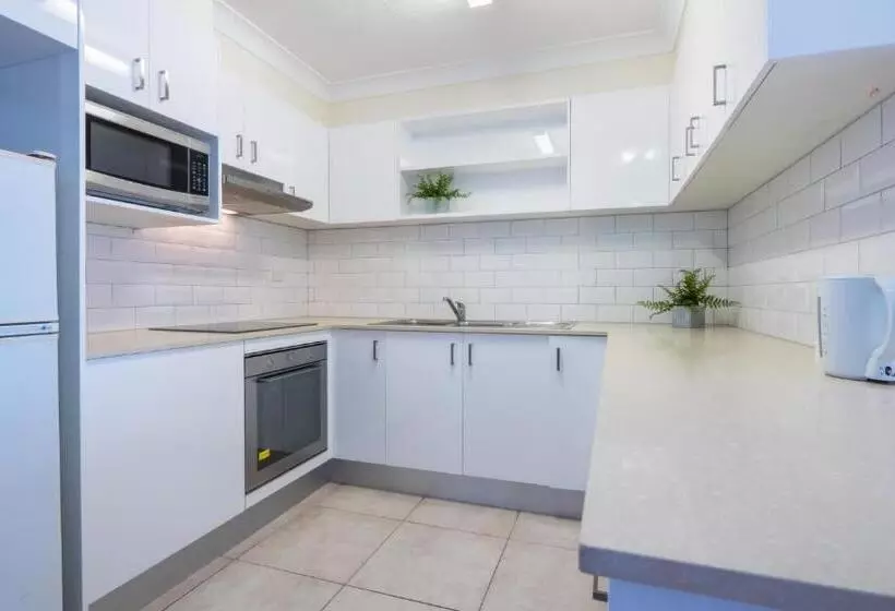 Fotos del hotel Aristocrat Apartments:  18