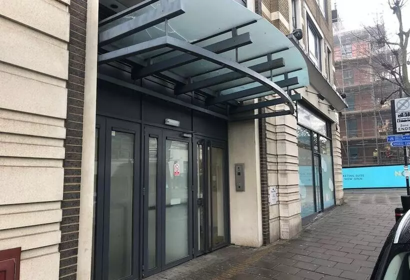 Fotos del hotel The New London Carlton Hotel & Service Apartments:  13