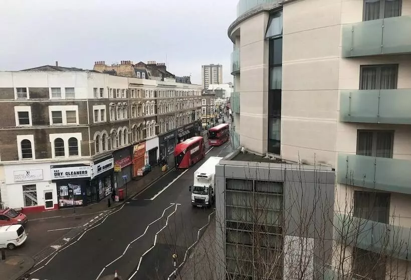 Fotos del hotel The New London Carlton Hotel & Service Apartments:  8