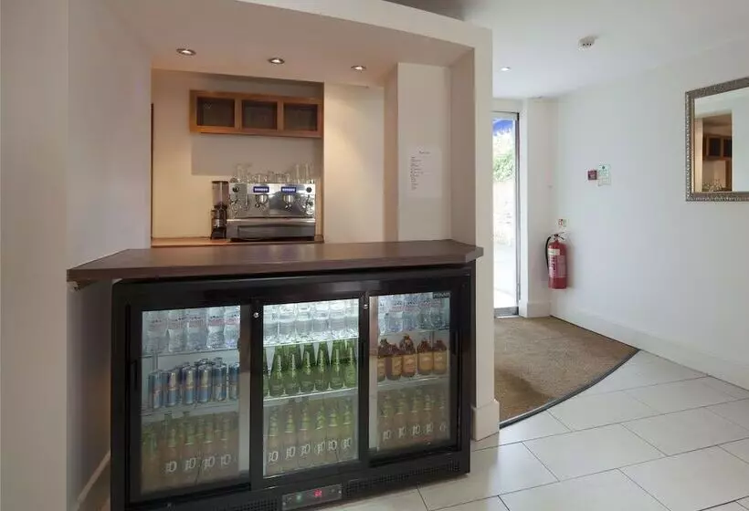 Fotos del hotel The New London Carlton Hotel & Service Apartments:  5