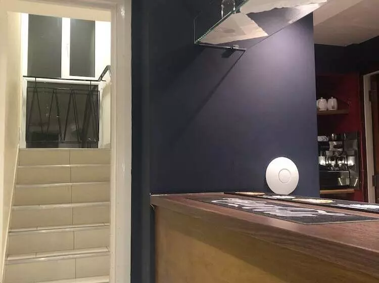 Fotos del hotel The New London Carlton Hotel & Service Apartments:  6