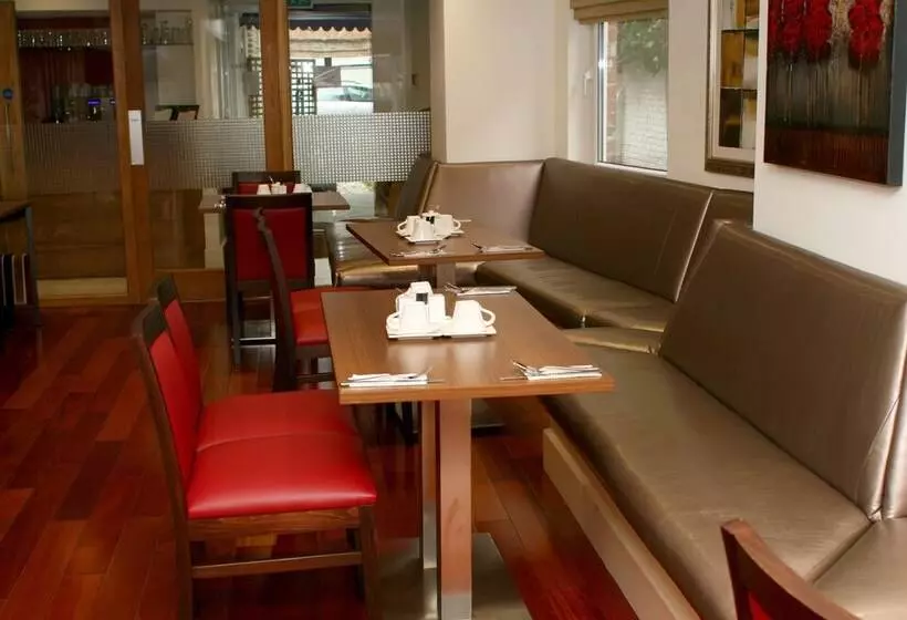 Fotos del hotel The New London Carlton Hotel & Service Apartments:  14