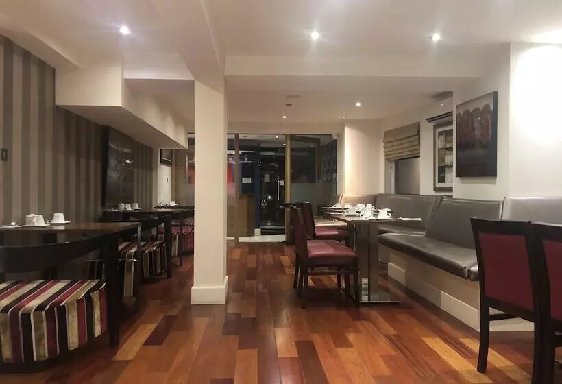 Fotos del hotel The New London Carlton Hotel & Service Apartments:  11