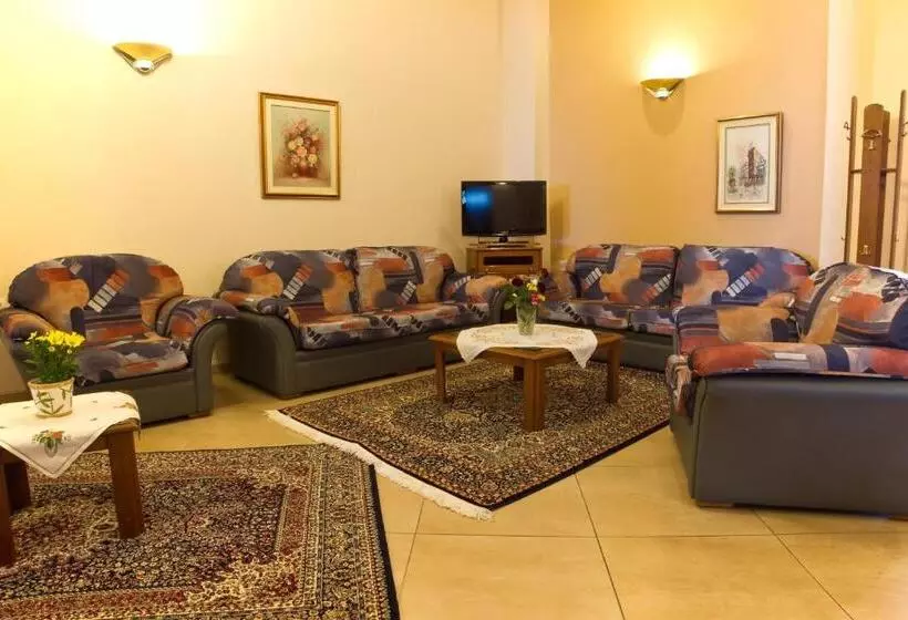 Fotos del hotel Kaikis:  11