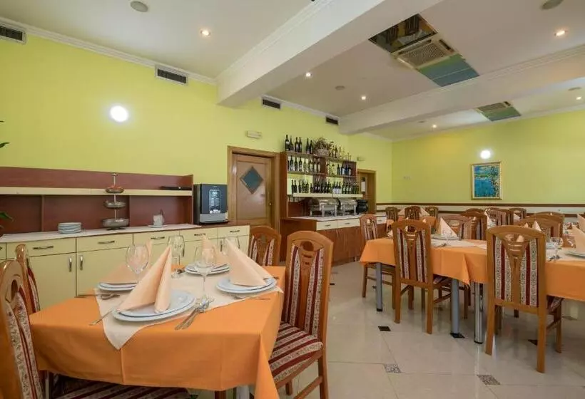 Fotos del hotel Adria:  8