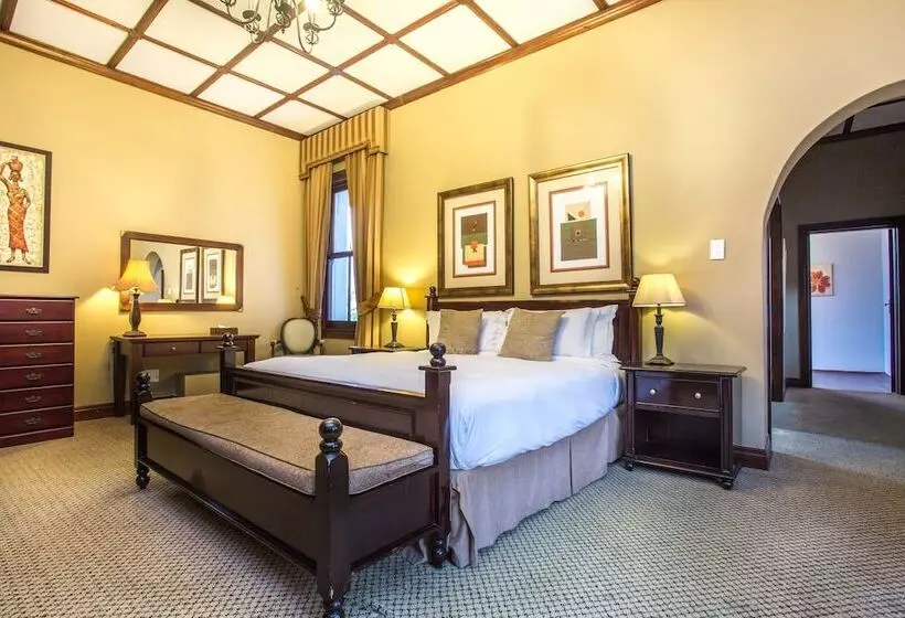 Audacia Manor Boutique