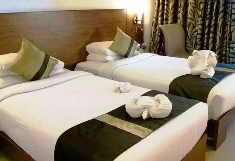 Fotos del hotel Celebration Lavasa:  24