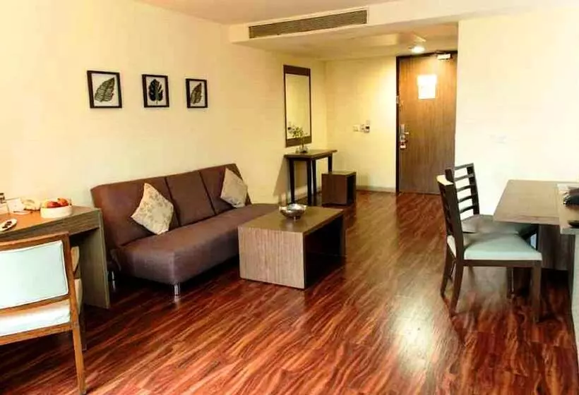 Fotos del hotel Celebration Lavasa:  25