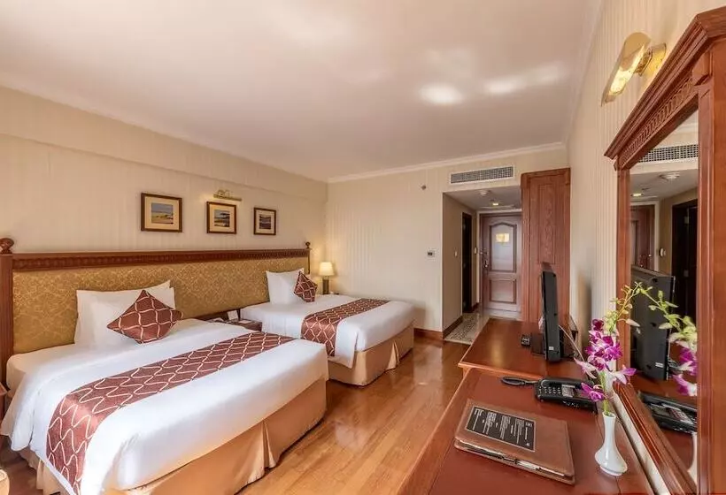 Fotos del hotel Grand  Saigon:  11